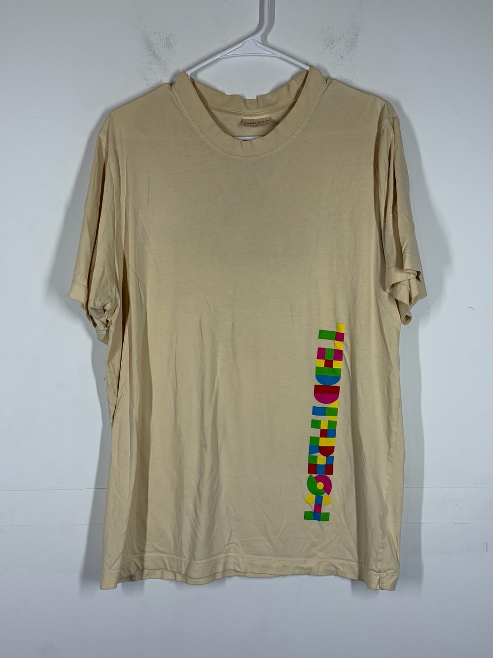 Teddy Fresh Graphic T-shirt Size Medium